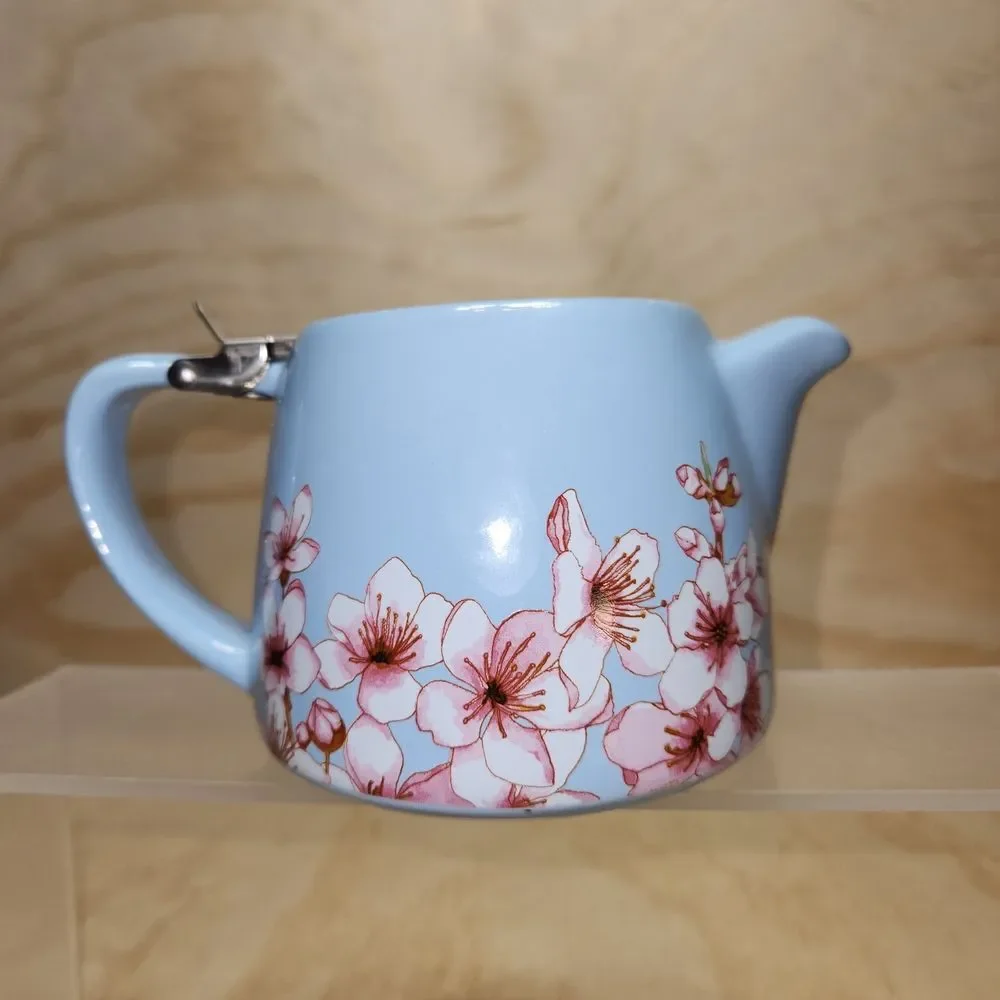 Alfred Cherry Blossom Blue Ceramic Teapot Stainless Steel Flip Lid 16 oz Pitcher